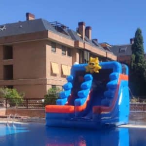 Tobogán con piscina modelo sol